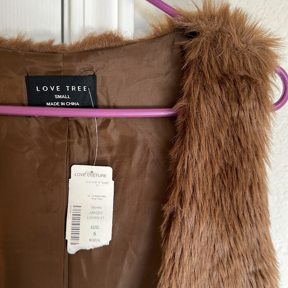 Faux Fur Vest - Picture 7 of 10